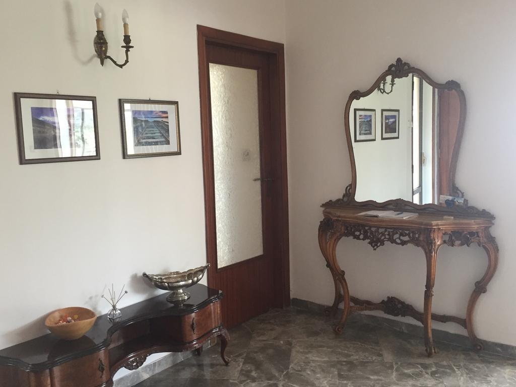 B&B Del Viaggiatore Сарцана Екстер'єр фото