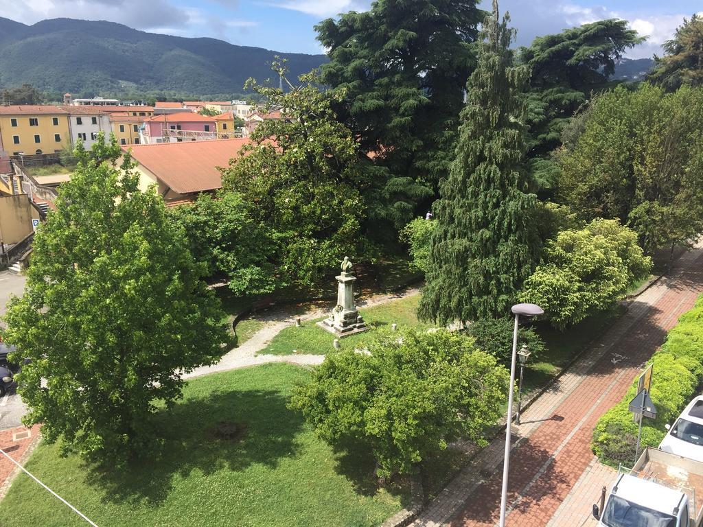 B&B Del Viaggiatore Сарцана Екстер'єр фото